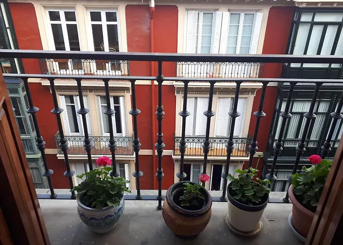 Con Bano Privado En El Centro De Privatunterkunft Bilbao
