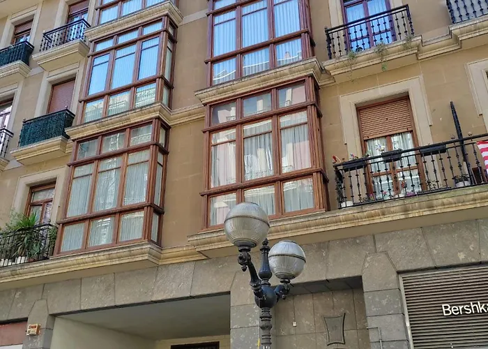 Privatunterkunft Con Bano Privado En El Centro De *